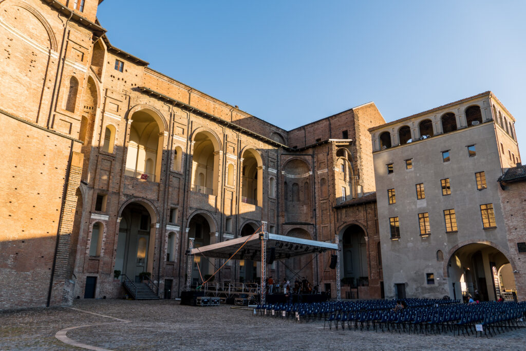 Palazzo Farnese wird zur Bühne