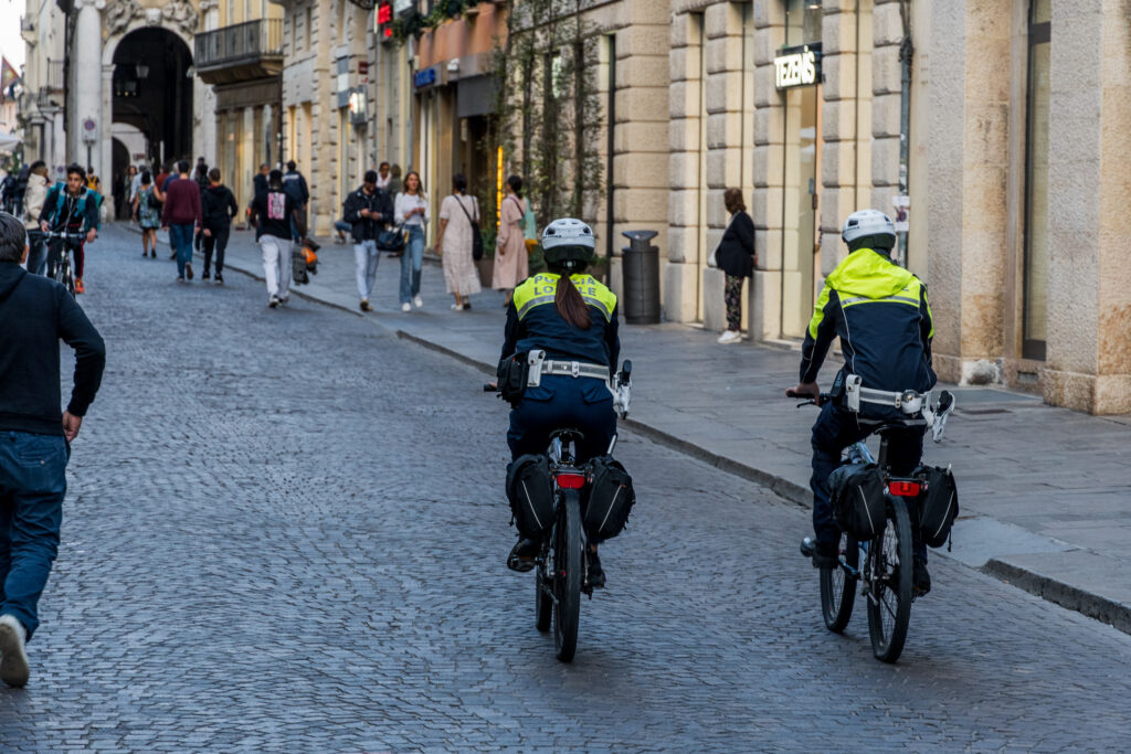 Sogar Bike-Cops sind unterwegs