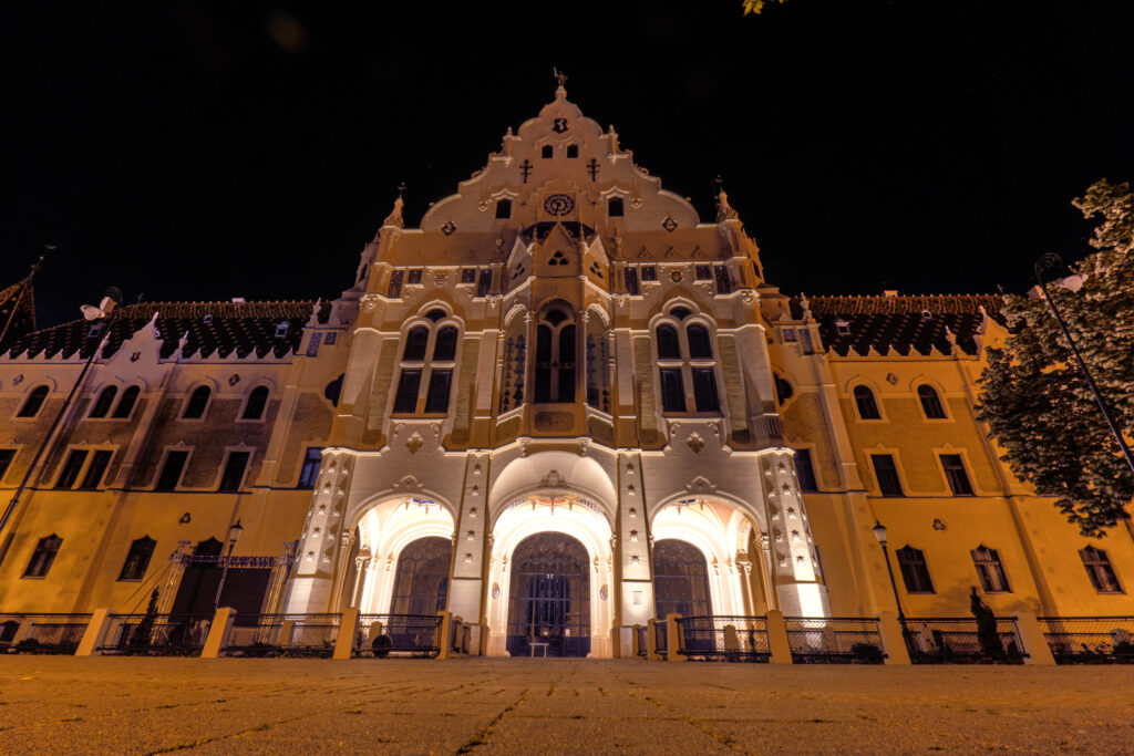 Nochmal das Rathaus in ungarischem Jugendstil