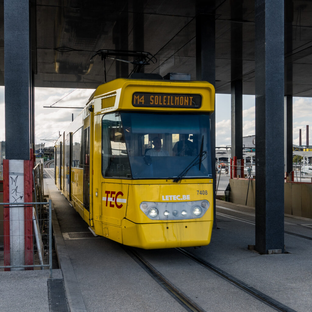 Straßenbahn Charleroi 2: (relativ) neu