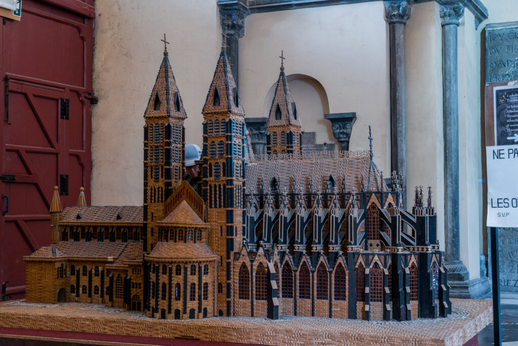 Die Kathedrale im Modell ...