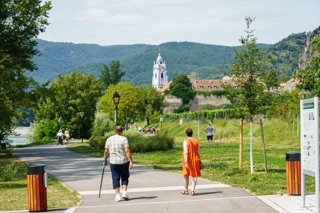 Der (neue) Weg unten am Fluss