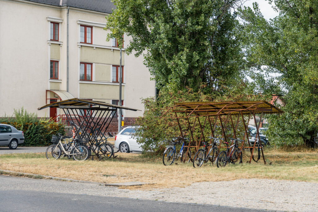 Bike and ride auf Ungarisch