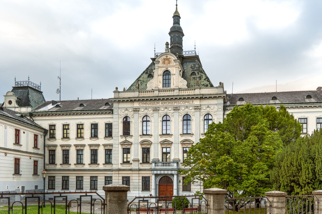 Imposantes Gymnasium