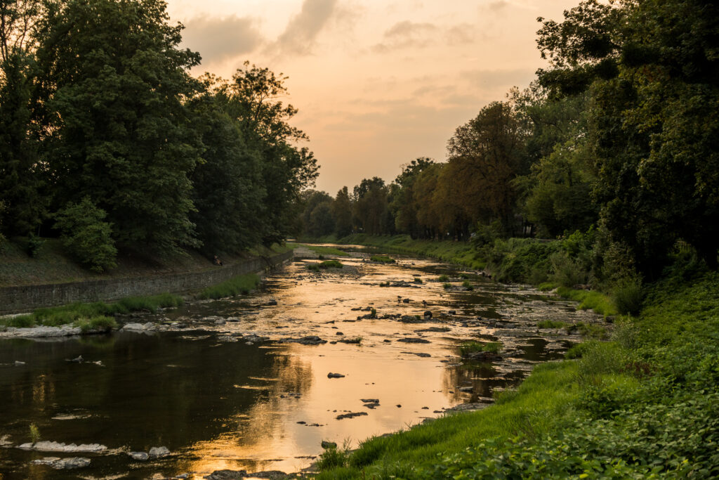 Abend am Fluss