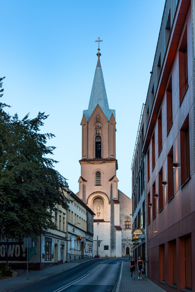 Bekannte Perspektive der Kirche