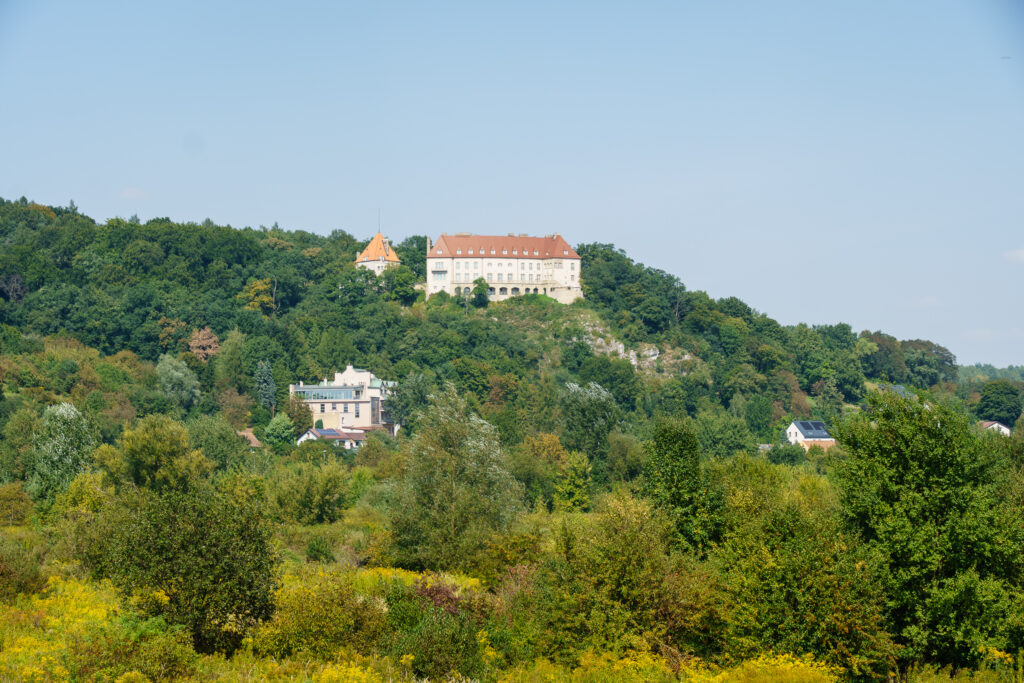 Überhaupt baut man hier gerne mit Aussicht