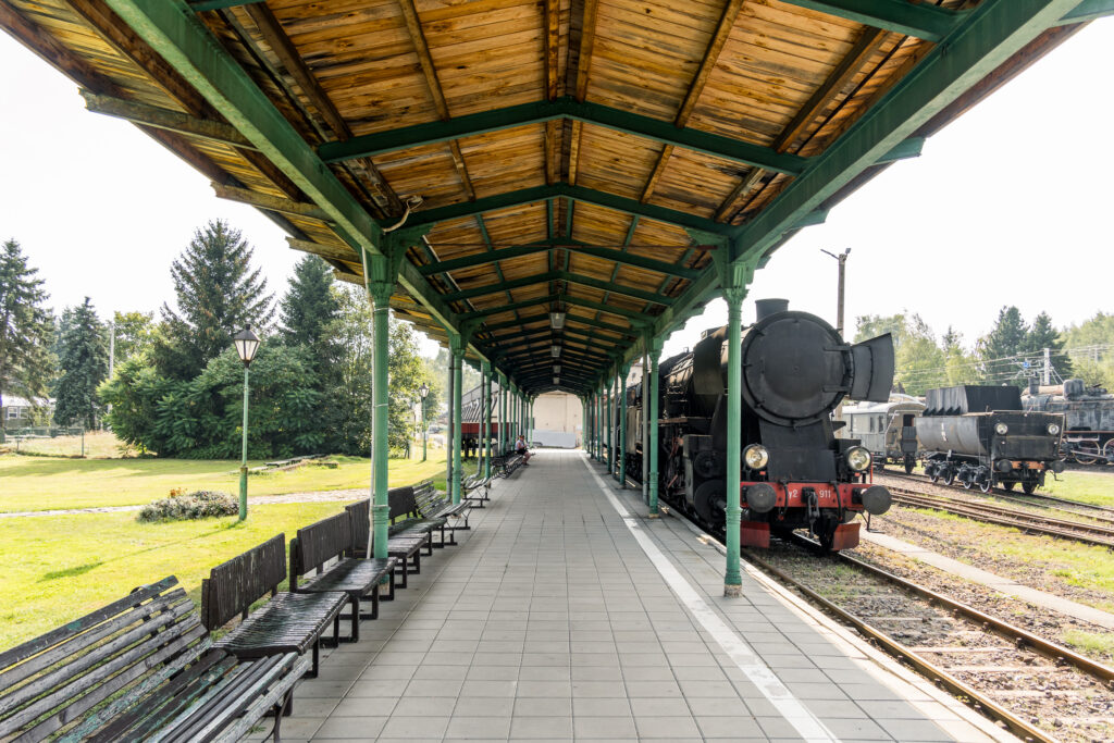 Ist das unser Bahnsteig?