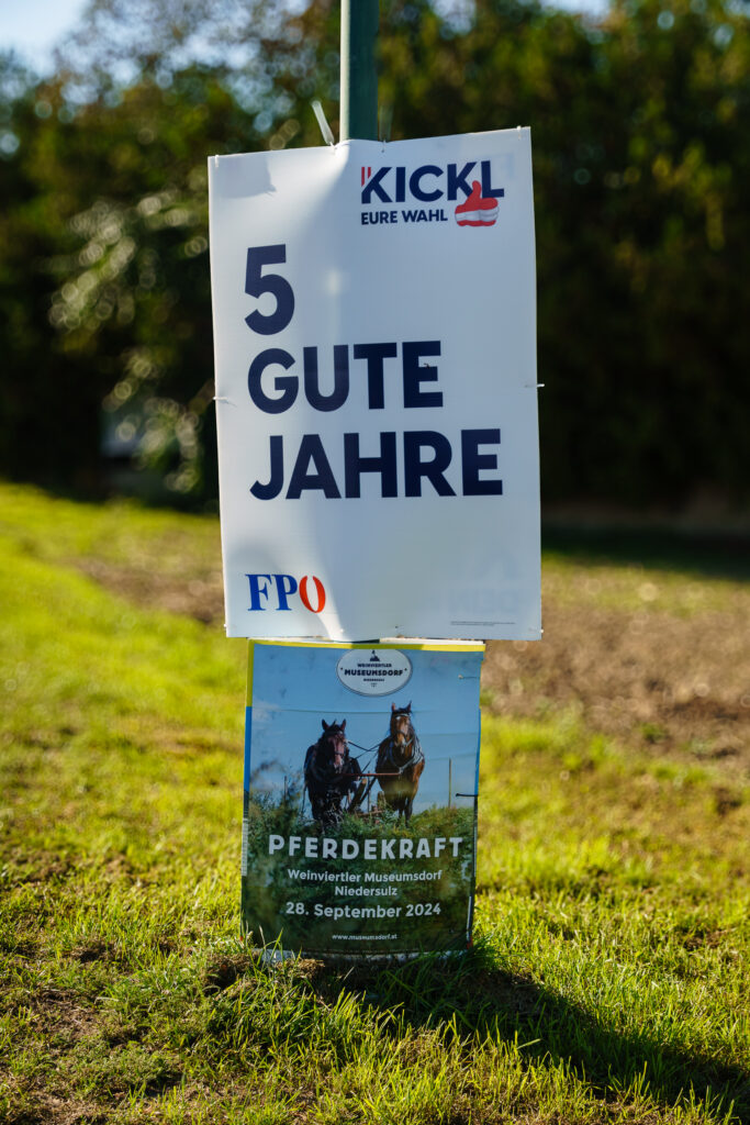 Plakate mit Sinn für Ironie