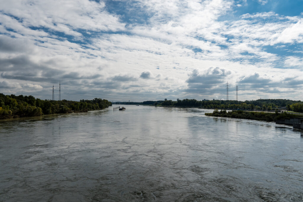 Die blaue Donau ist wieder ganz friedlich