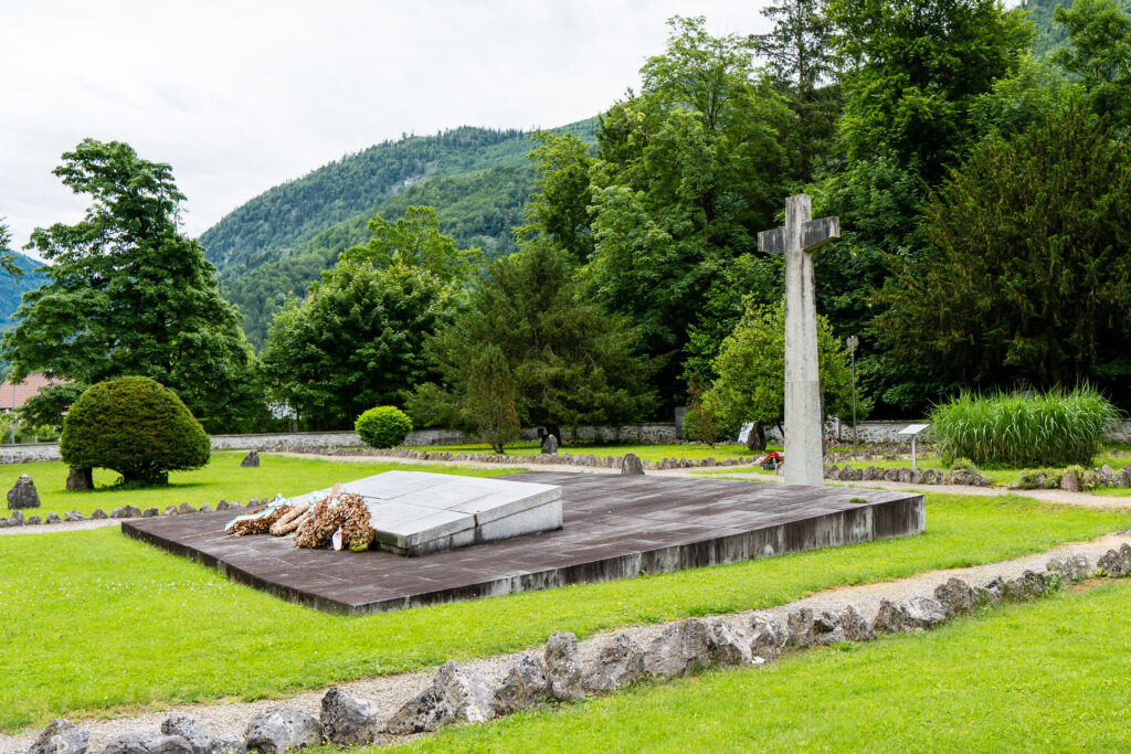 Das erste Denkmal (1947)