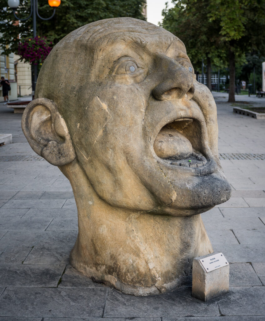 Wer hat ihm das Smarties in den Mund gelegt?