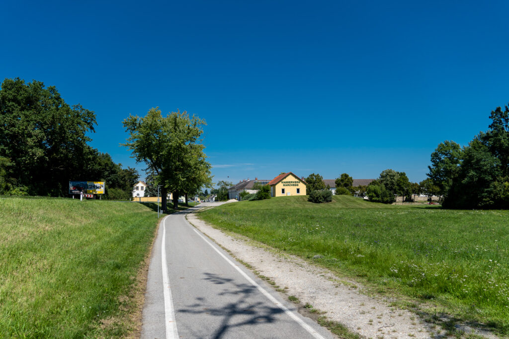 Da wär sich aber auch noch ein Meter mehr Radweg ausgegangen