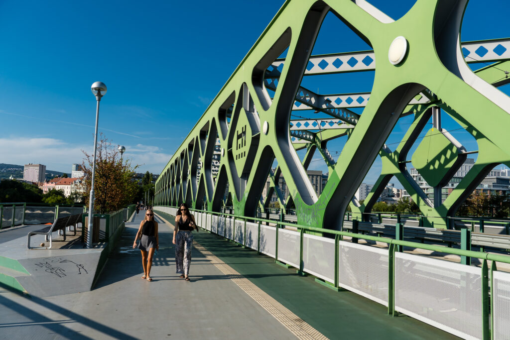 Die alte(!) Brücke - noch immer sehr neu