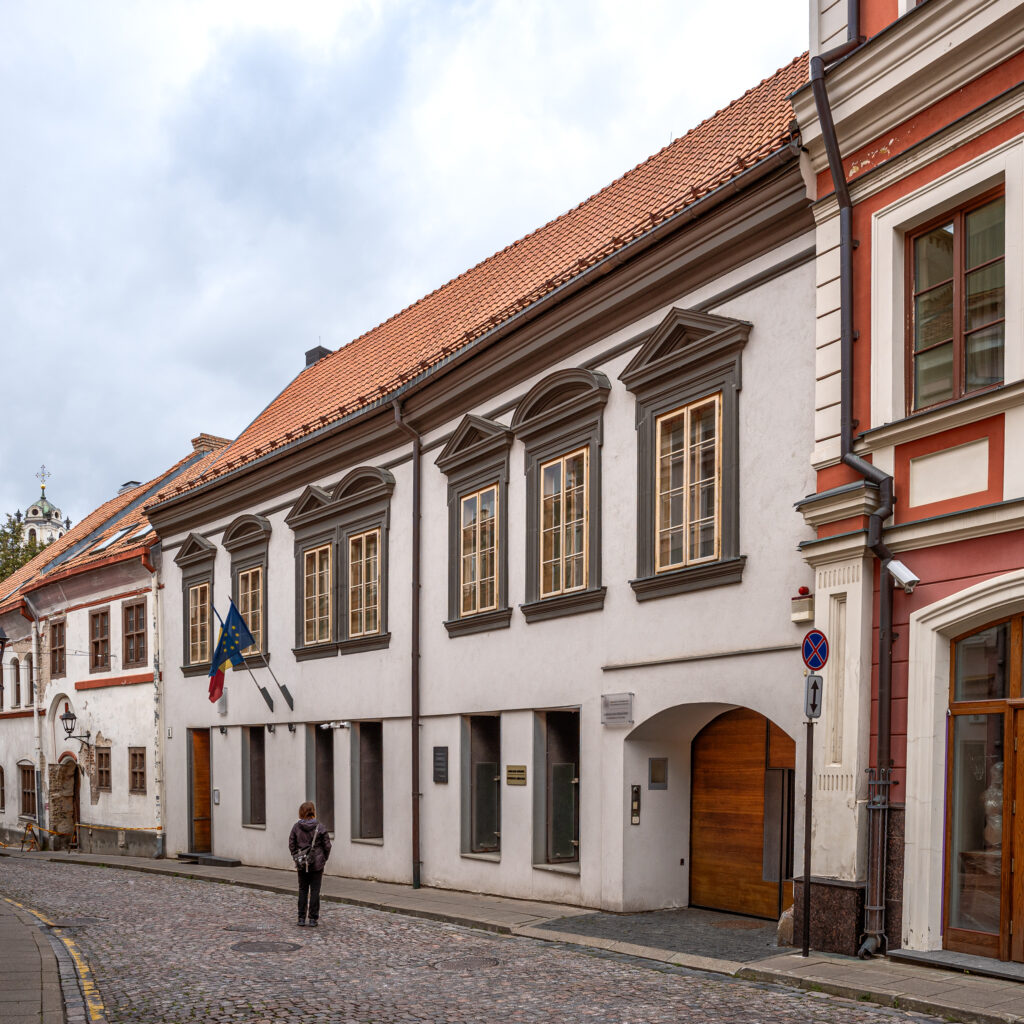Ehemaliges jüdisches Gebetshaus - bis 2016 Sitz der österreichischen Botschaft (heute die Rumänische)