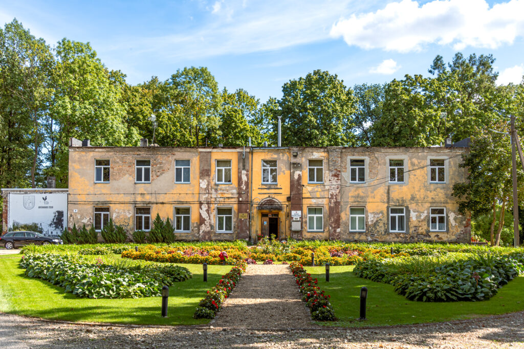 Auch wenn's nicht (mehr) so aussieht: Ein Gutshof aus dem 18. Jahrhundert