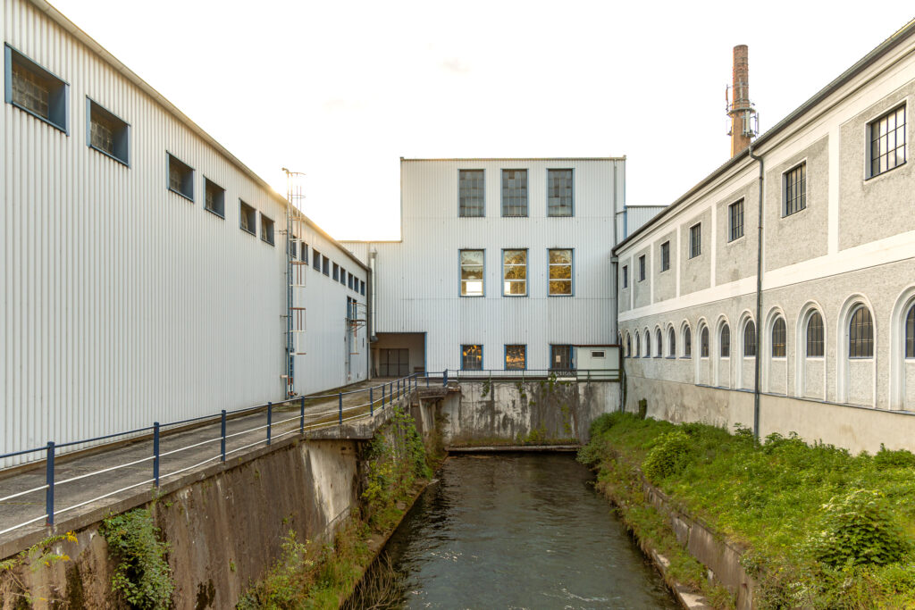 Alt und Neu(er) nebeneinander