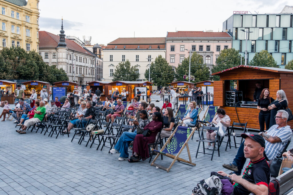 Das Publikum ist unterschiedlich begeistert