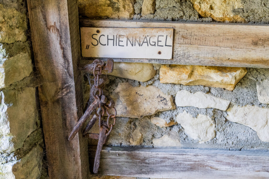 Schiennägel - Schienen-Nägel?