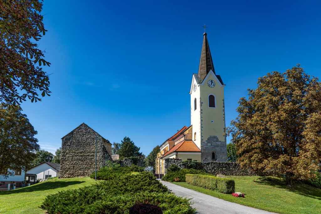 Die Pfarrkirche hat wohl auch was abbekommen