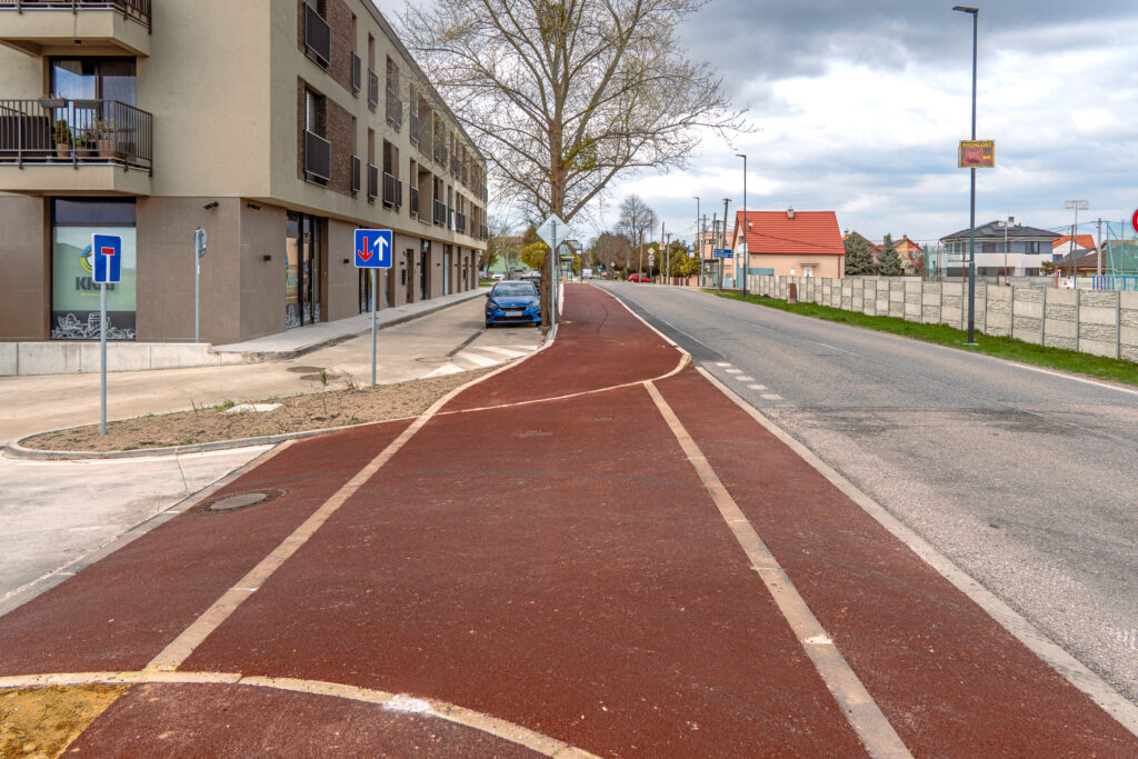 Wieso schaffen sie das mit dem Roten Asphalt in der Slowakei, aber nicht bei uns.