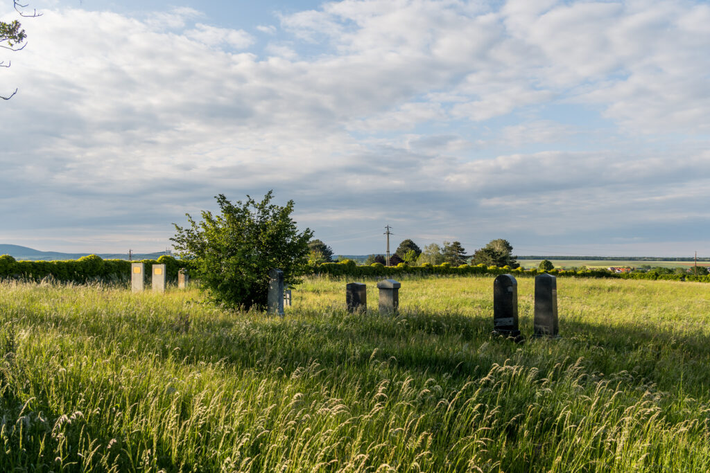 Die Reste des Jüdischen Friedhofs von Deutschkreutz
