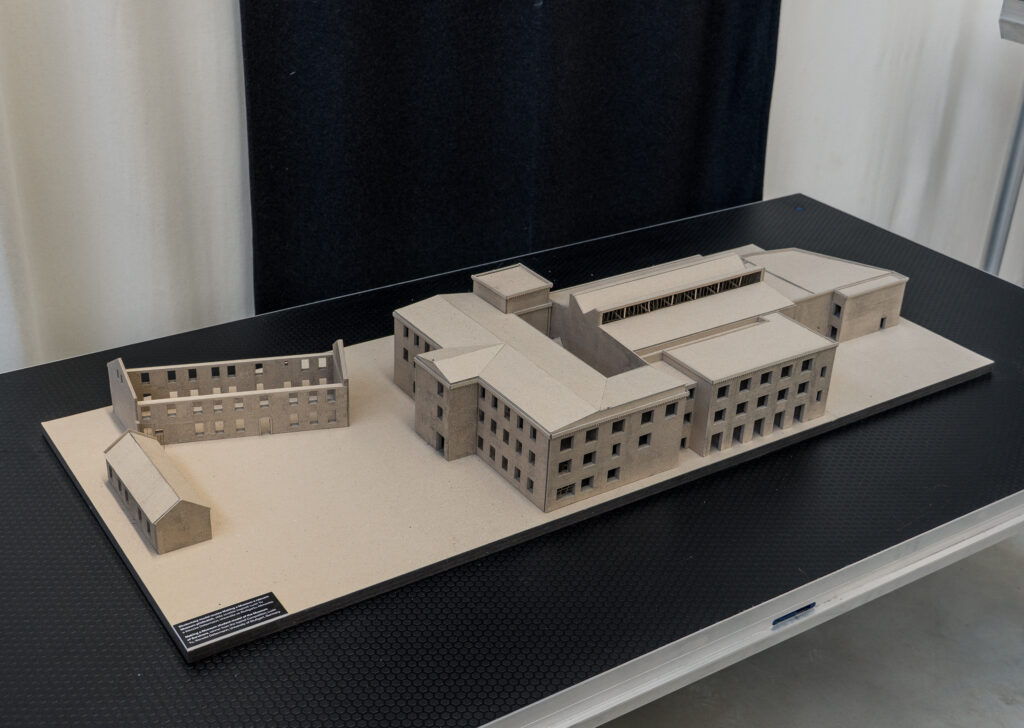 Die Löw-Beer Fabrik die Oskar Schindler 1944 gekauft hat